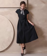画像7: [ XS-Lサイズ / 1カラー][ERUKEI]シンプル・フレンチスリーブ・スカーフ・ポケット・Aライン・フレア・ミディアムドレス・ワンピース[山崎みどり着用][送料無料]mybk (7)