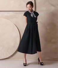 画像8: [ XS-Lサイズ / 1カラー][ERUKEI]シンプル・フレンチスリーブ・スカーフ・ポケット・Aライン・フレア・ミディアムドレス・ワンピース[山崎みどり着用][送料無料]mybk (8)