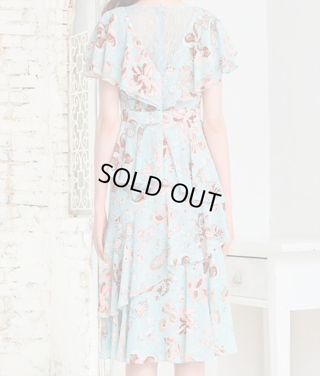 画像8: [ERUKEI]ライトブルーグリーン・花柄・シフォン・ティアードフリル・半袖・Aライン・膝丈・ミディアムドレス・ワンピース[黒木麗奈着用]《送料＆代引き手数料無料》 (8)