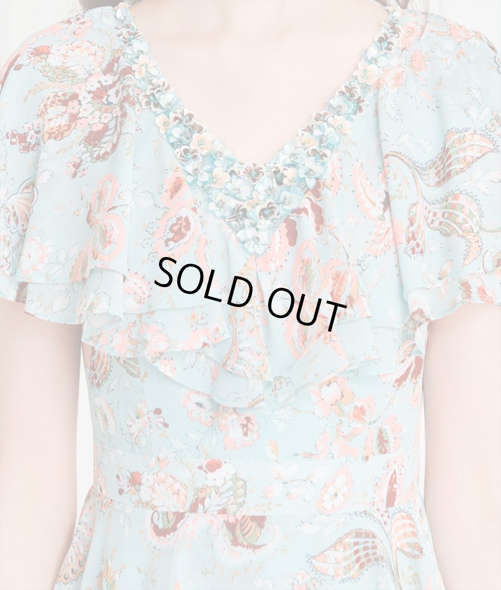 画像9: [ERUKEI]ライトブルーグリーン・花柄・シフォン・ティアードフリル・半袖・Aライン・膝丈・ミディアムドレス・ワンピース[黒木麗奈着用]《送料＆代引き手数料無料》 (9)