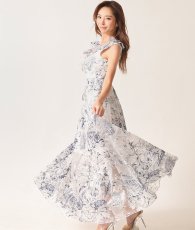 画像2: [ERUKEI]ホワイト×ネイビー・プリント・トワル柄・レース・ノースリーブ・Vネック・Aライン・ロングドレス[山崎みどり着用]《送料＆代引き手数料無料》 mywhnv (2)