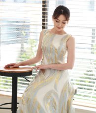画像4: [ XS-Lサイズ / 3カラー][ERUKEI]金糸・プリント・オーガンジー・ボートネック・ノースリーブ・フレア・ロングドレス[薗田杏奈着用][送料無料] (4)