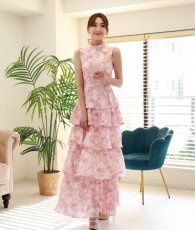 画像4: [ XS-Lサイズ / 1カラー][ERUKEI]ピンク・ブルー・ティアード・ハイネック・花柄・パール・Aライン・ノースリーブ・ロングドレス[薗田杏奈・黒木麗奈着用][送料無料] (4)