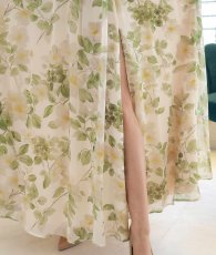 画像11: [ XS-Lサイズ / 1カラー][ERUKEI]花柄・ホルターネック・シフォン・ウエストマーク・ノースリーブ・Aライン・ロングドレス[黒木麗奈着用][送料無料] (11)