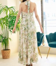 画像8: [ XS-Lサイズ / 1カラー][ERUKEI]花柄・ホルターネック・シフォン・ウエストマーク・ノースリーブ・Aライン・ロングドレス[黒木麗奈着用][送料無料] (8)