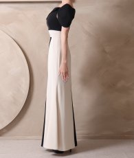 画像10: [ XS-Lサイズ / 1カラー][ERUKEI]オフショルダー・アシンメトリー・バイカラー・切替・マーメイドライン・ロングドレス・ワンピース[山崎みどり着用][送料無料] mybkiv (10)