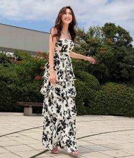 画像4: [ XS-Lサイズ / 1カラー][ERUKEI]モノトーン・花柄・ベア・ティアード・ベア・ハイウエスト・ロングドレス・ワンピース[薗田杏奈着用][送料無料] (4)