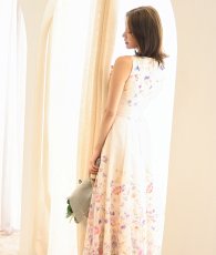 画像8: [ XS-Lサイズ / 1カラー][ERUKEI]フラワープリント・ボートネック・ノースリーブ・ウエストタック・花柄・フレア・Aライン・ミディアムドレス[奈月セナ着用][送料無料] (8)