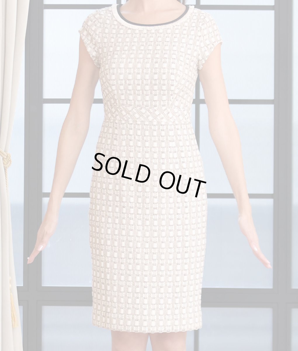 画像6: [ERUKEI Settan]ベージュ・ツイード・フレンチスリーブ・ポイントフリンジ・切り替え・タイト・ミニドレス・ワンピース[山崎みどり着用]《送料＆代引き手数料無料》my (6)