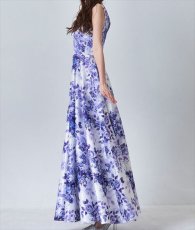 画像9: [ERUKEI SETTAN]パープル・レッド・フラワープリント・Vネック・Aライン・ロングドレス[黒木麗奈着用][送料無料] (9)