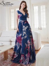 画像2: [ XS-Lサイズ / 1カラー][ERUKEI]シフォン・花柄・フラワープリント・Aライン・Vネック・ノースリーブ・ロングドレス[黒木麗奈着用][送料無料] (2)