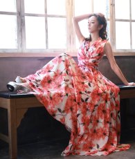 画像6: [ XS-Lサイズ / 1カラー][ERUKEI]ホワイト×レッド・花柄・Aライン・ノースリーブ・シフォン・ロングドレス・ワンピース[山崎みどり着用][送料無料]myrd (6)