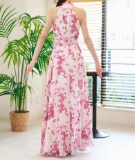画像10: [ XS-Lサイズ / 1カラー][ERUKEI]ピンク・ホルターネック・花柄・スリット・ウエストクロス・シフォン・Aライン・ノースリーブ・ロングドレス[黒木麗奈着用][送料無料] (10)