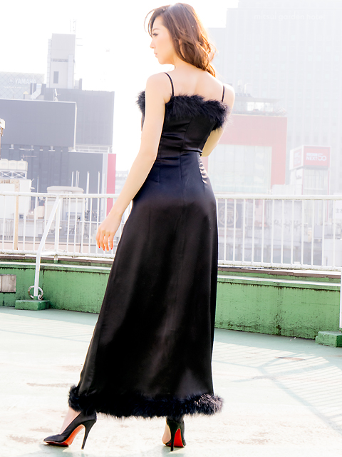 6 000 19 800のミディアムドレスやワンピースのカテゴリーです